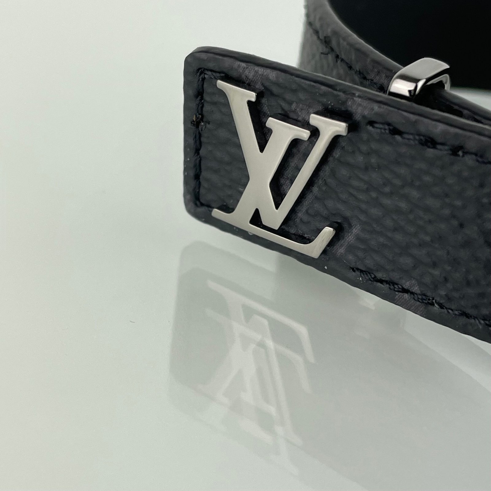 LOUIS VUITTON Bracelet LV Slim – Image 9