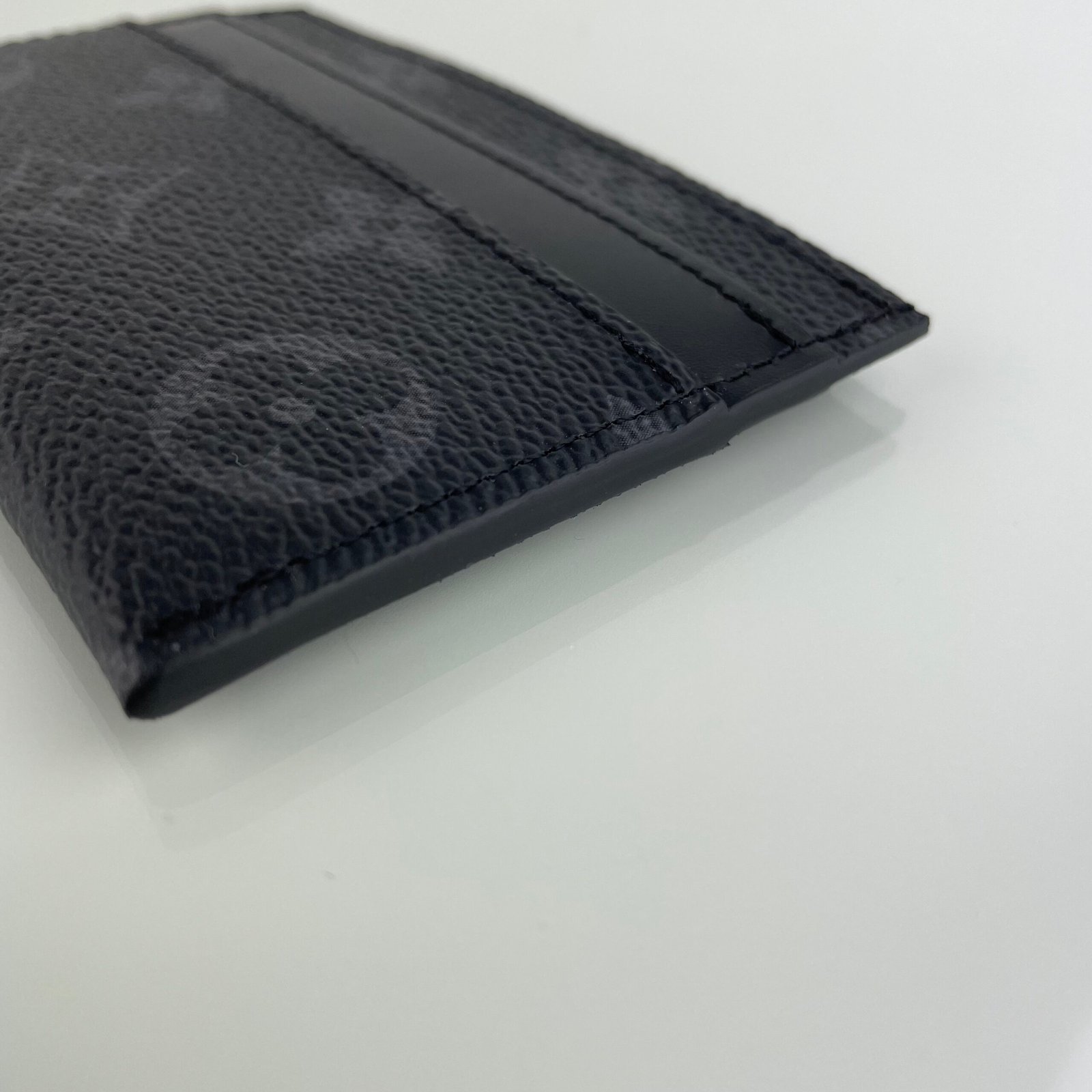 LOUIS VUITTON Double Card Holder – Image 4