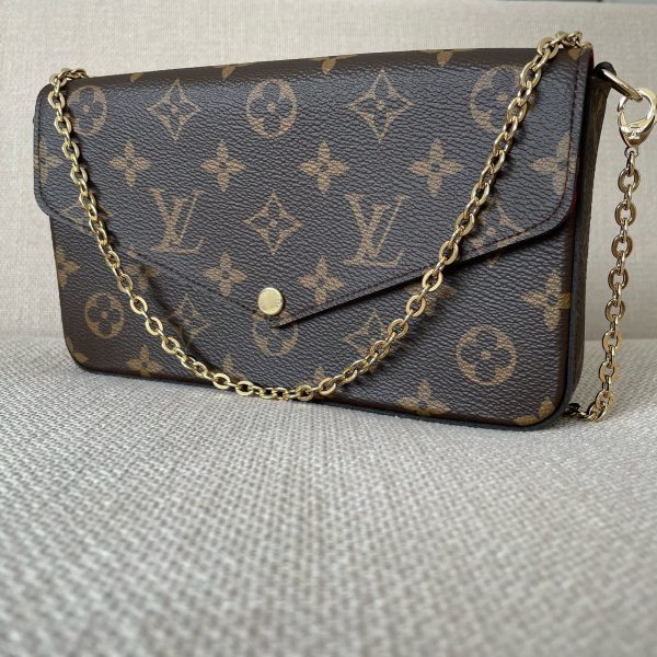 LOUIS VUITTON Pochette Félicie