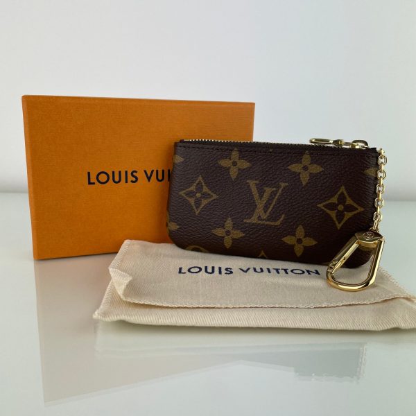 LOUIS VUITTON Pochette Clés – Image 2