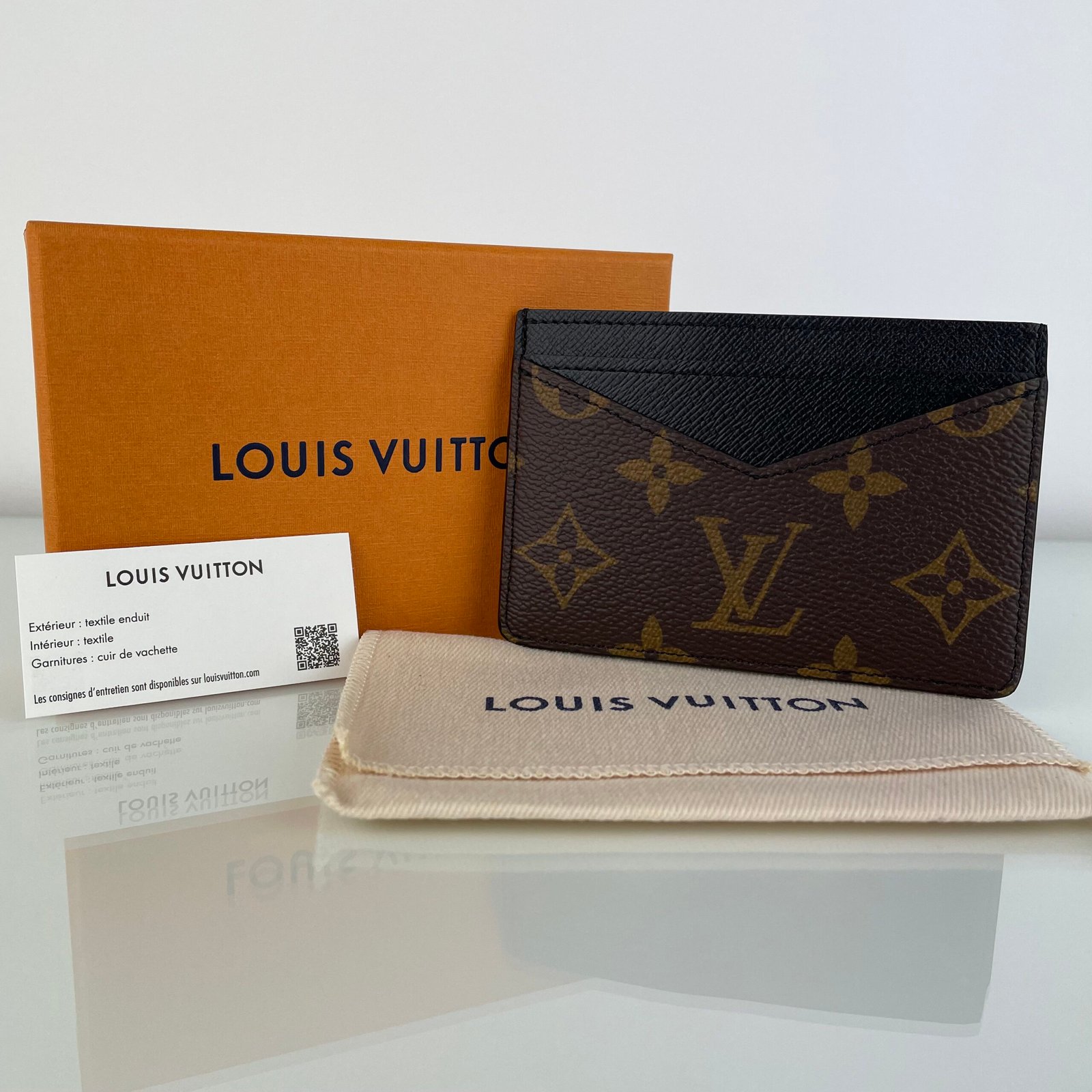 LOUIS VUITTON Neo Porte Cartes – Image 2