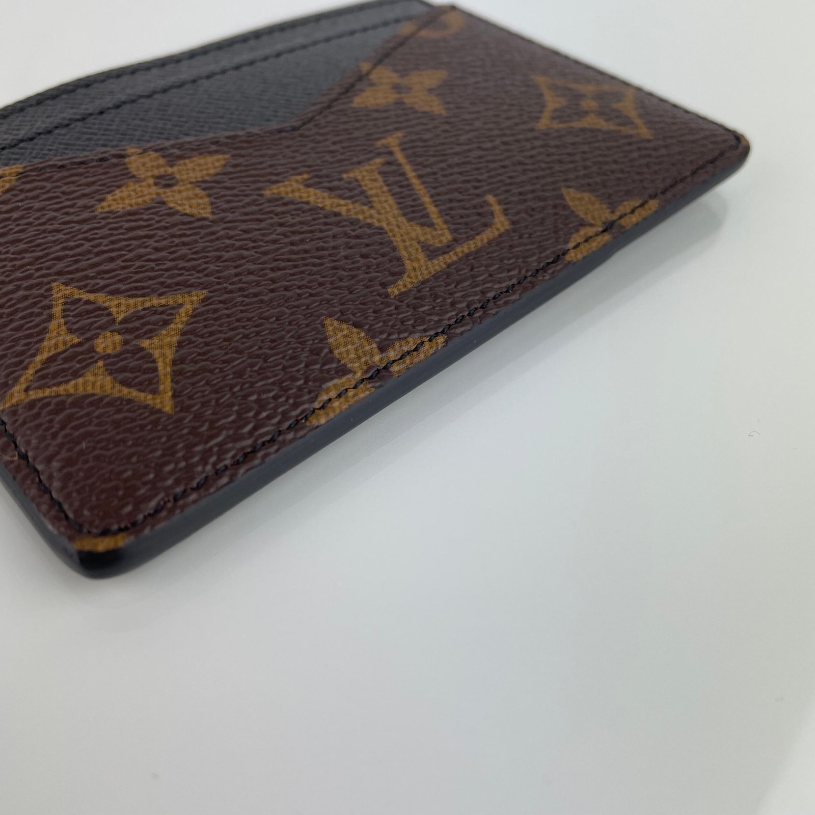 LOUIS VUITTON Neo Porte Cartes – Image 7