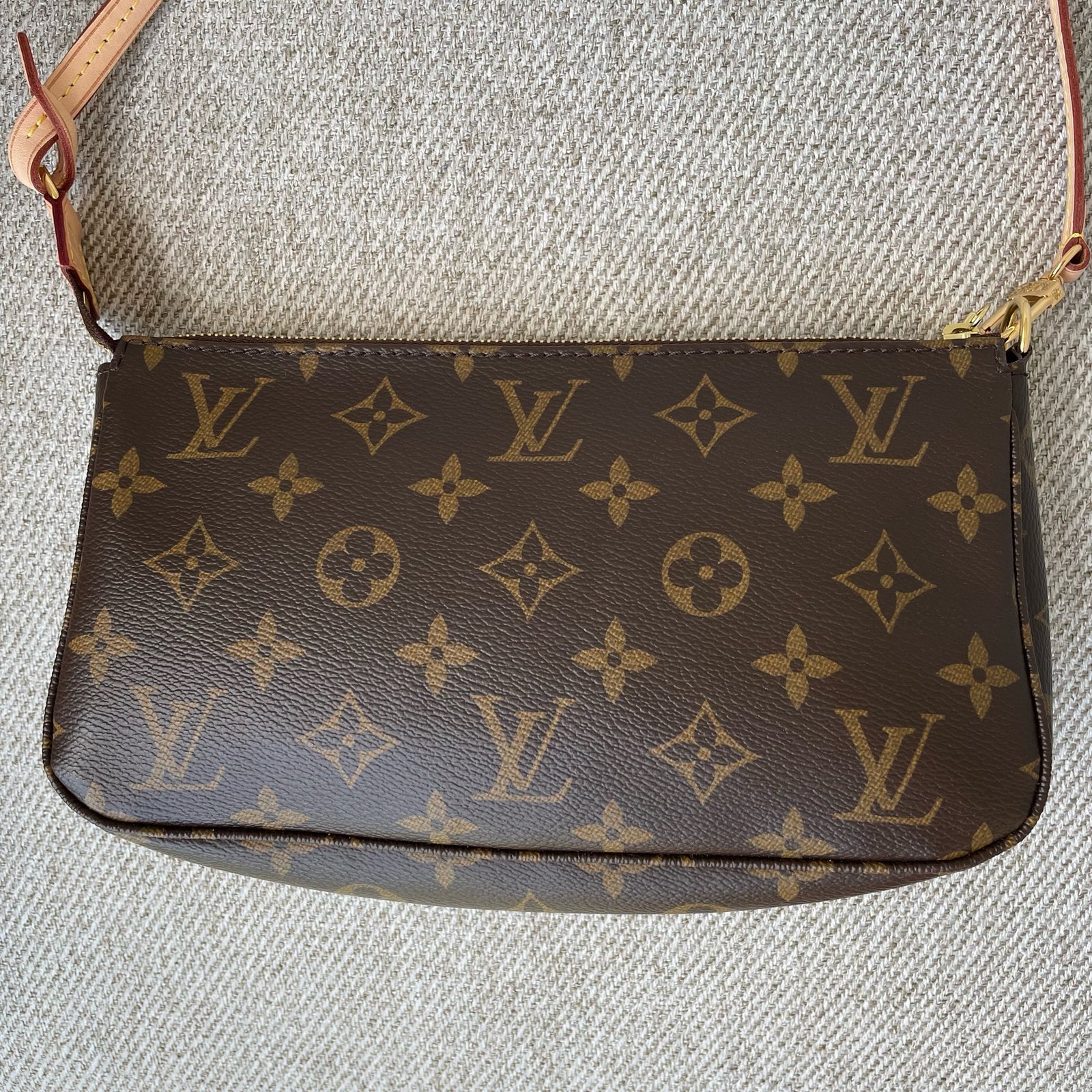 LOUIS VUITTON Pochette Accessoires NM – Image 8