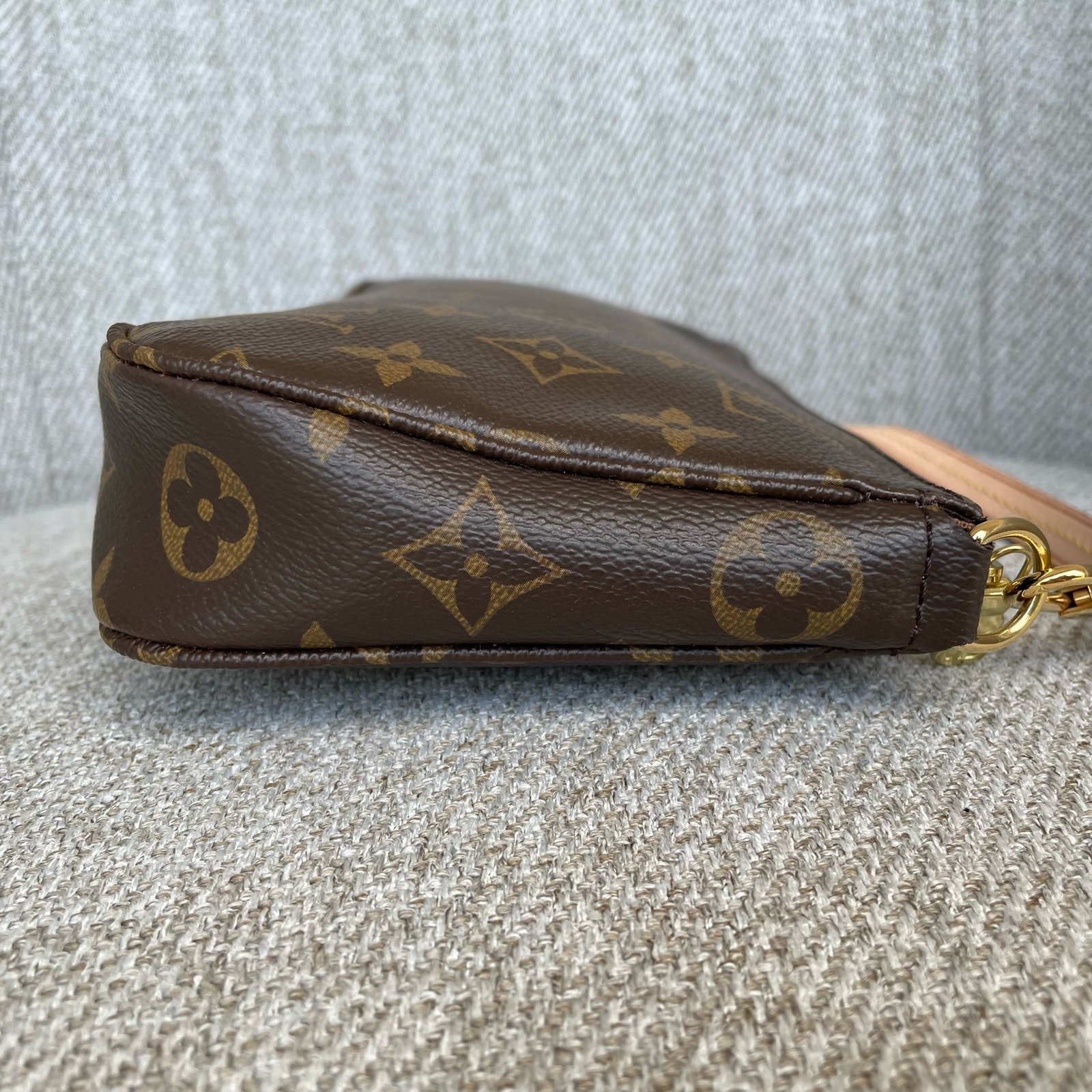 LOUIS VUITTON Pochette Accessoires NM – Image 3