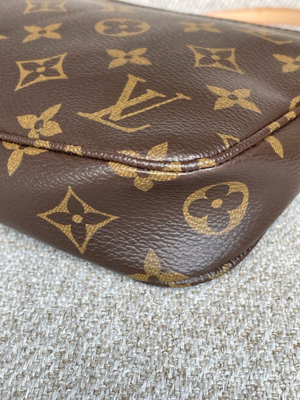 LOUIS VUITTON Pochette Accessoires NM – Image 15
