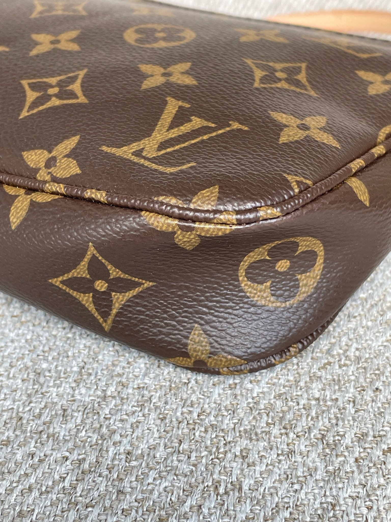LOUIS VUITTON Pochette Accessoires NM – Image 15