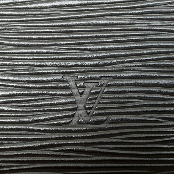 LOUIS VUITTON Pochette Accessoires – Image 7