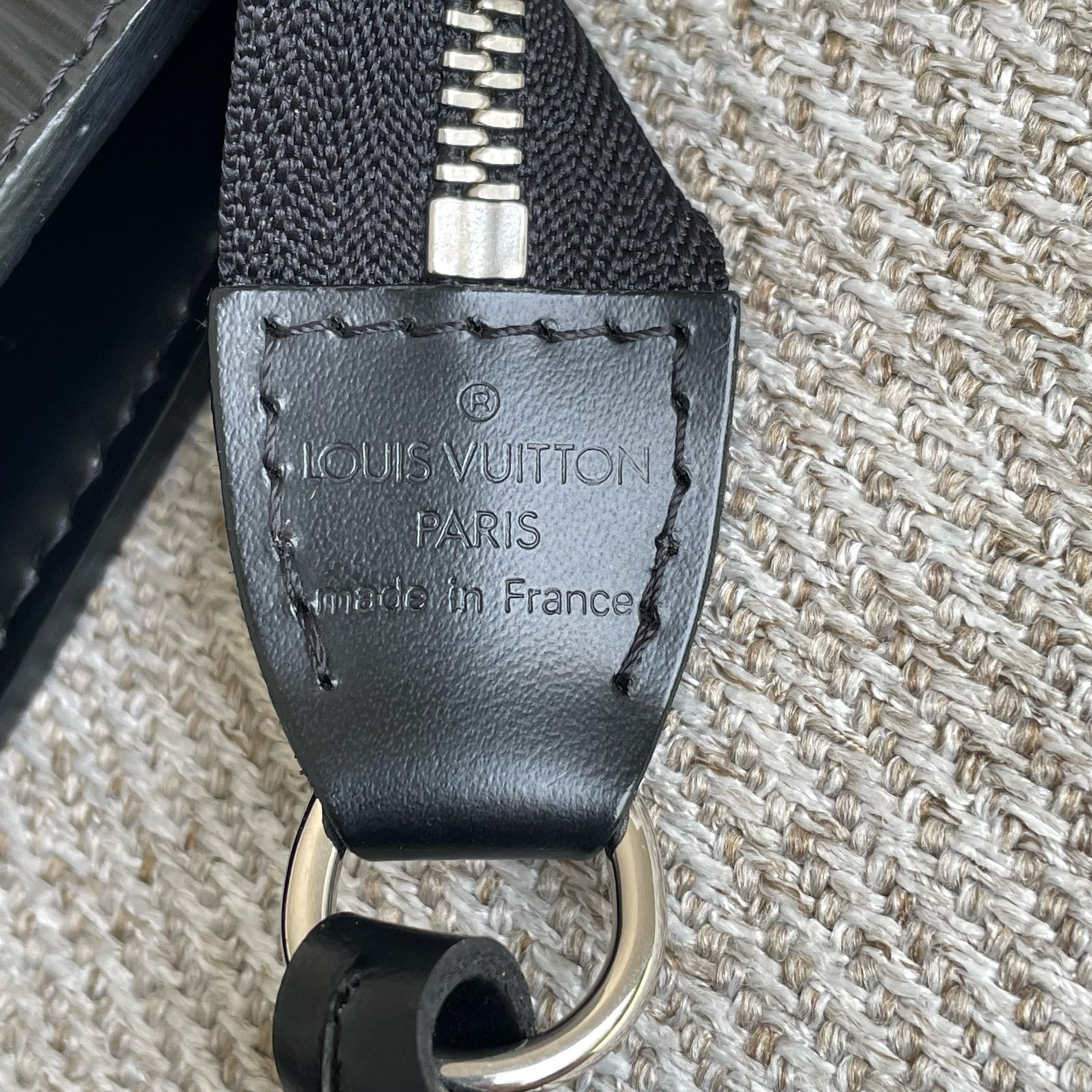 LOUIS VUITTON Pochette Accessoires – Image 5