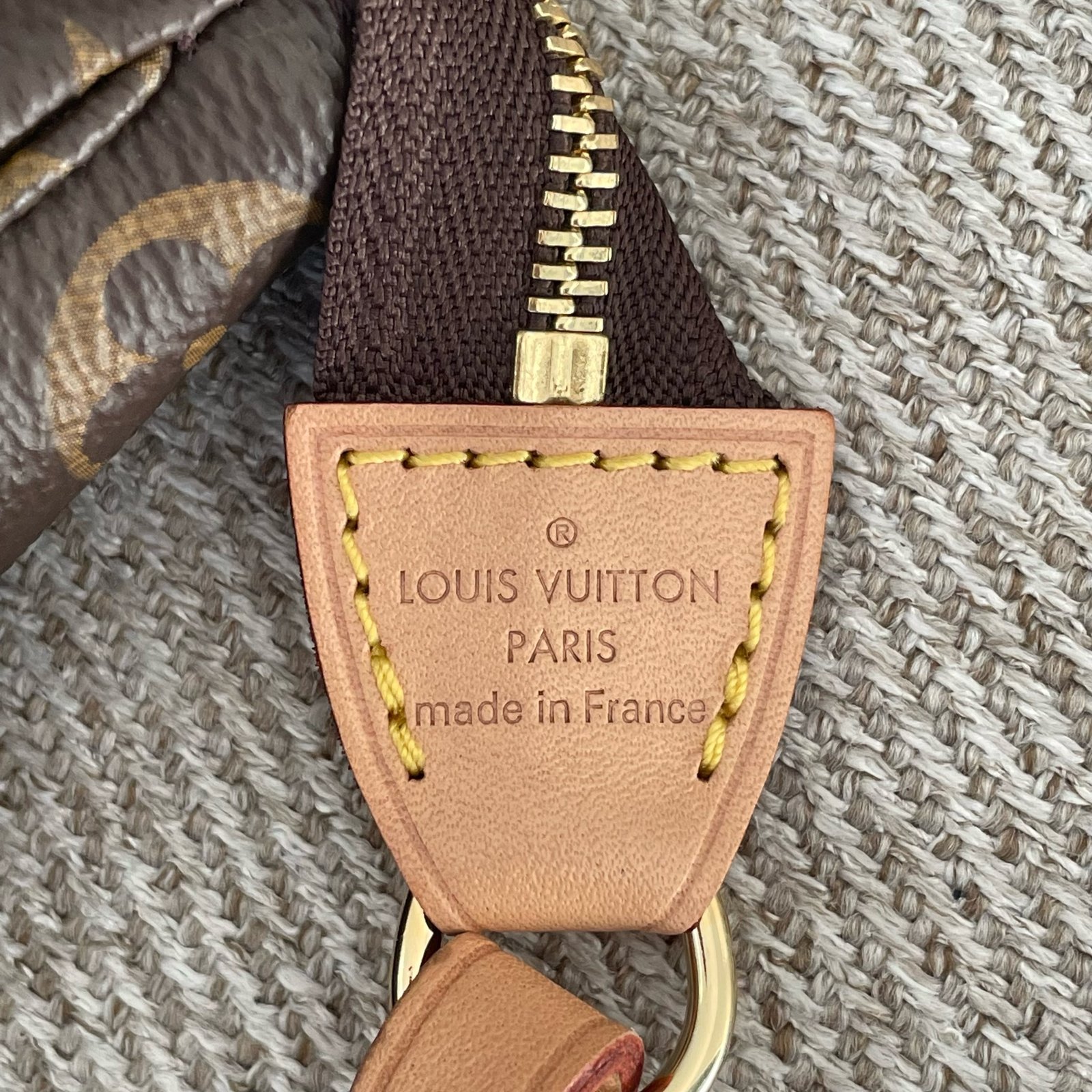 LOUIS VUITTON Pochette Accessoires NM – Image 3