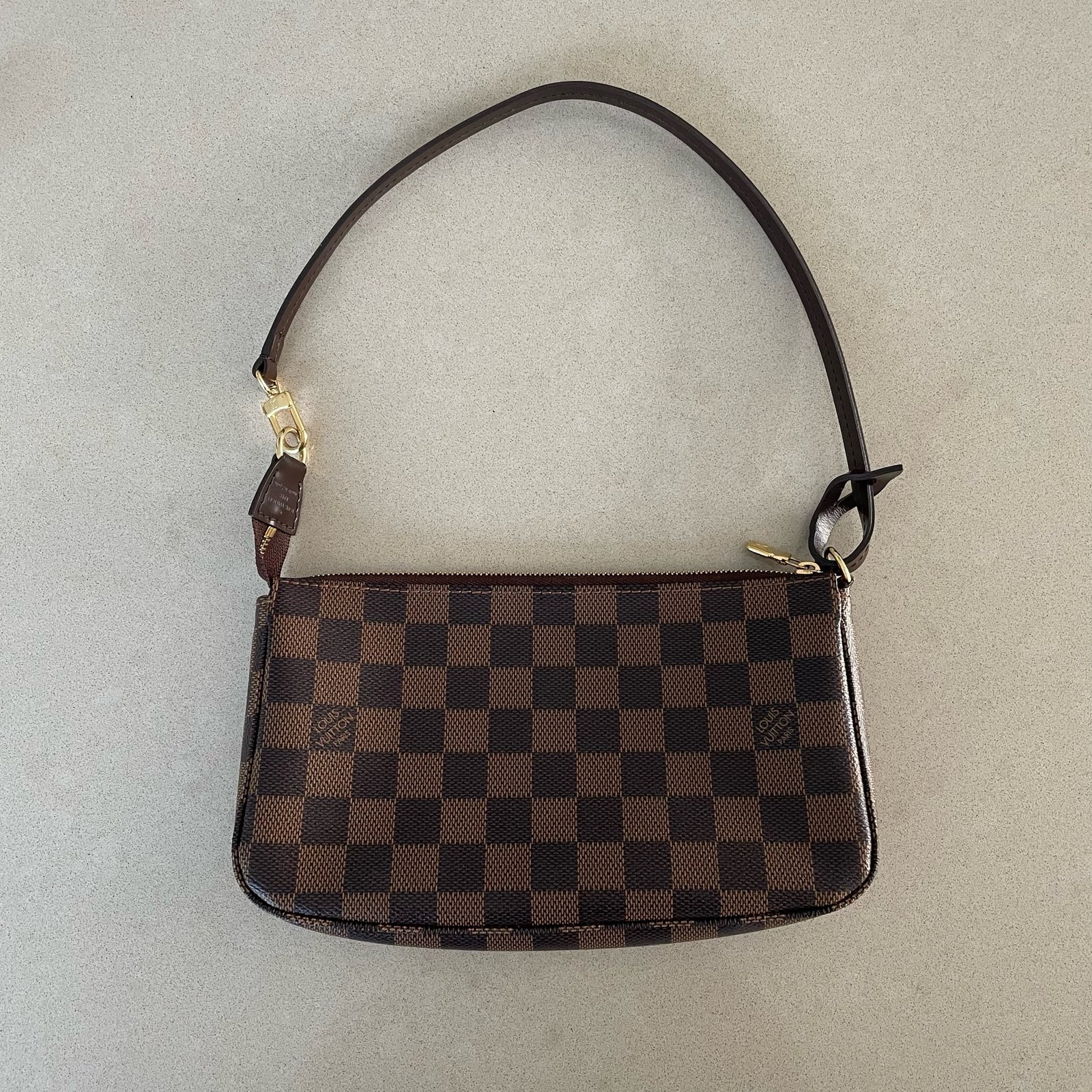 LOUIS VUITTON Pochette Accessoires NM