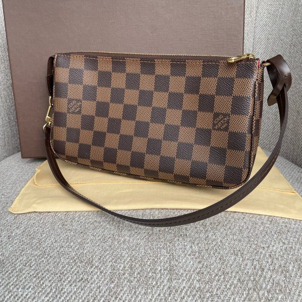 LOUIS VUITTON Pochette Accessoires NM – Image 2