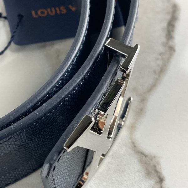 LOUIS VUITTON Ceinture LV Initiales 40 mm Réversible – Image 6