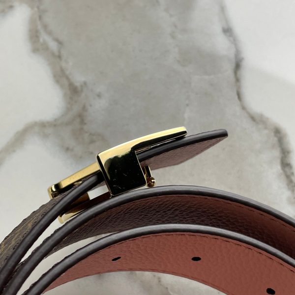 LOUIS VUITTON Ceinture LV Initiales 30 mm Réversible – Image 6