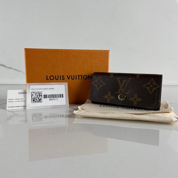 LOUIS VUITTON 4 Key Holder – Image 2