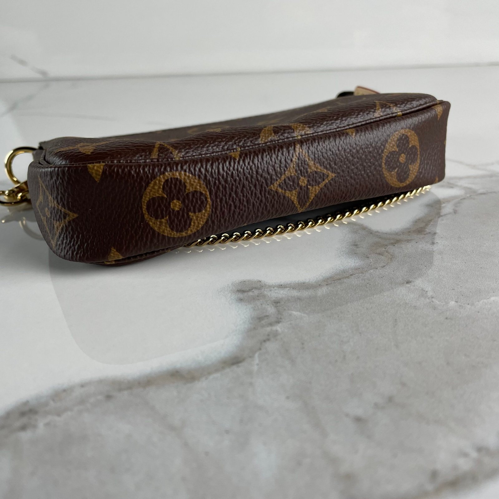 LOUIS VUITTON Pochette Accessoires Mini – Image 12