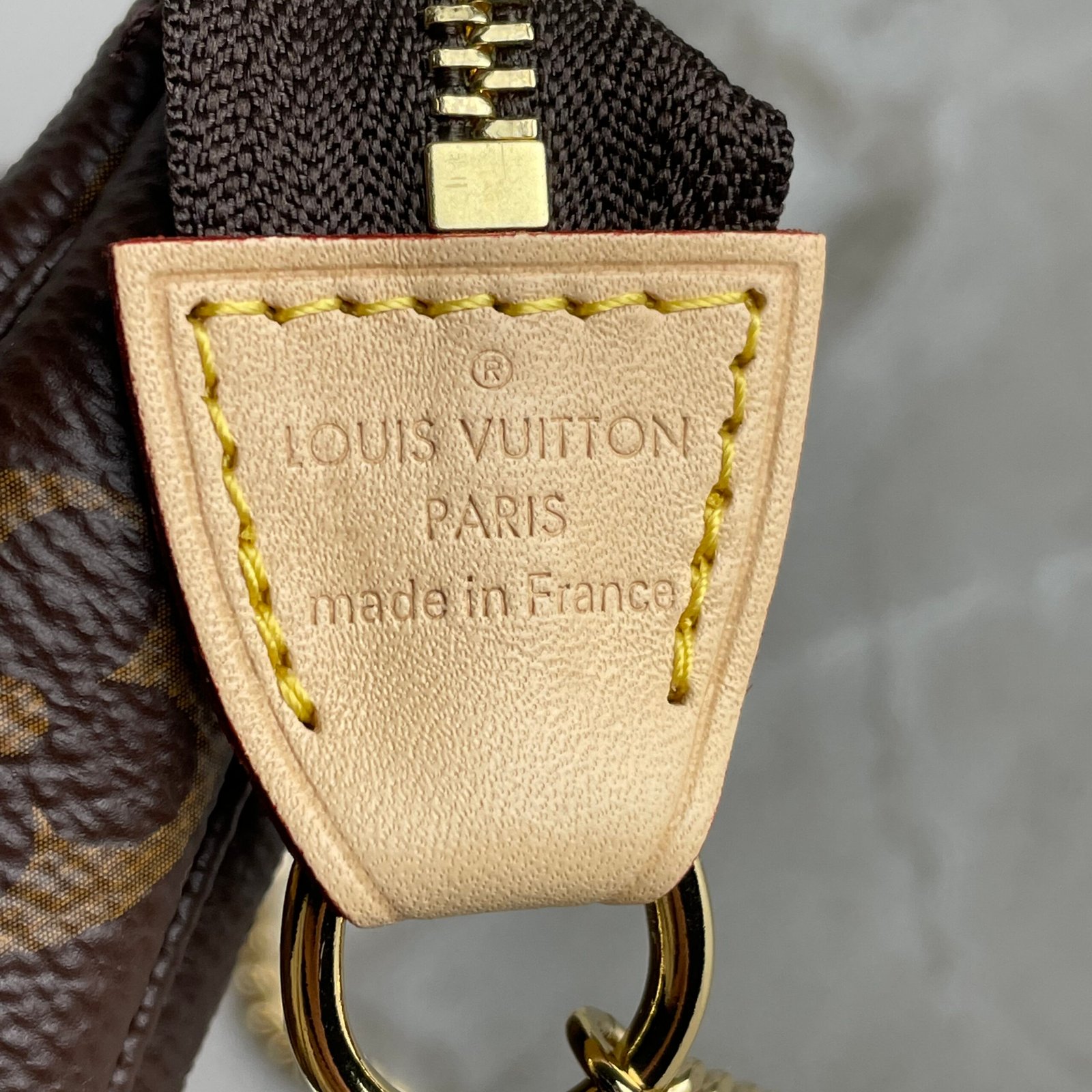 LOUIS VUITTON Pochette Accessoires Mini – Image 6