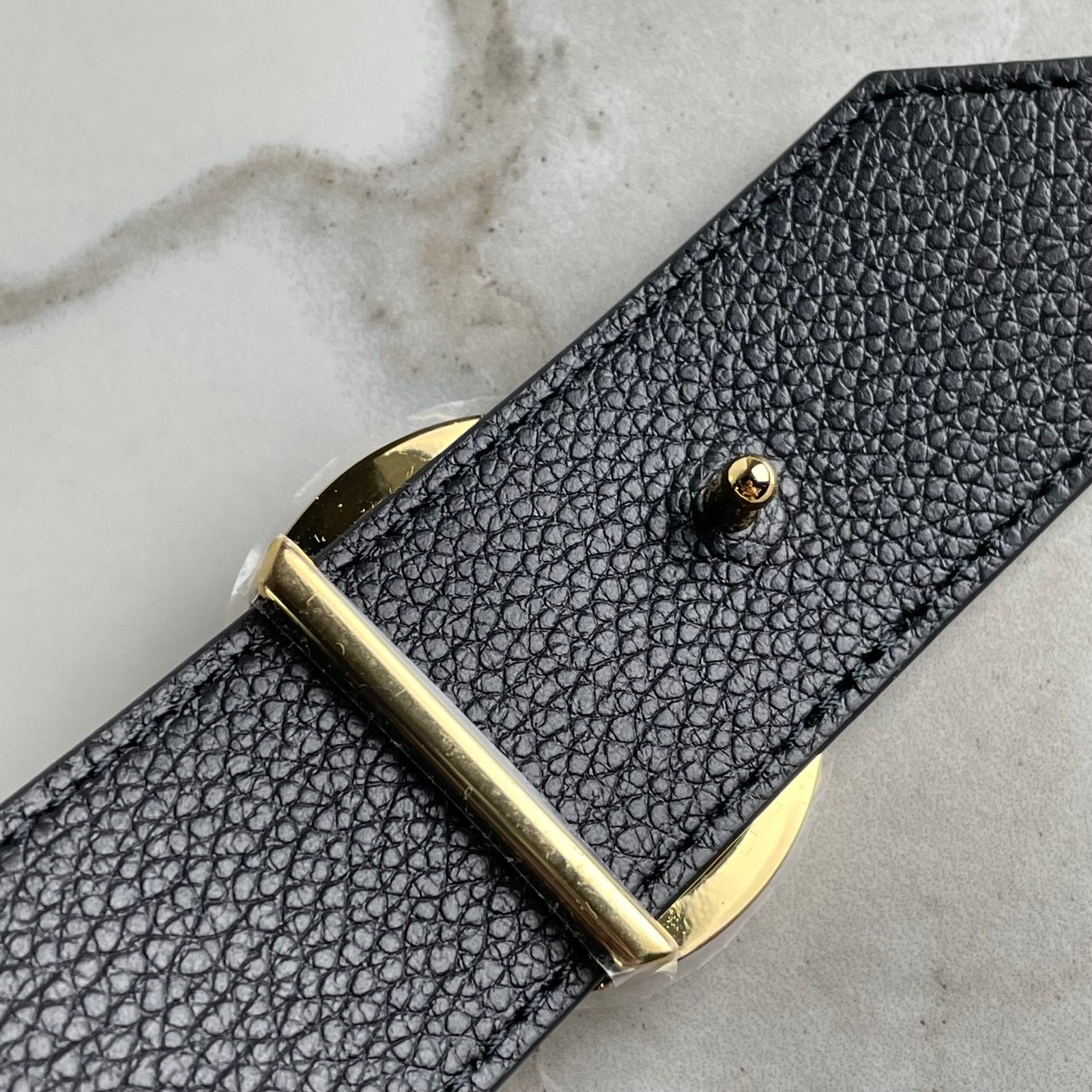 LOUIS VUITTON Ceinture LV Circle 35 mm Réversible – Image 10