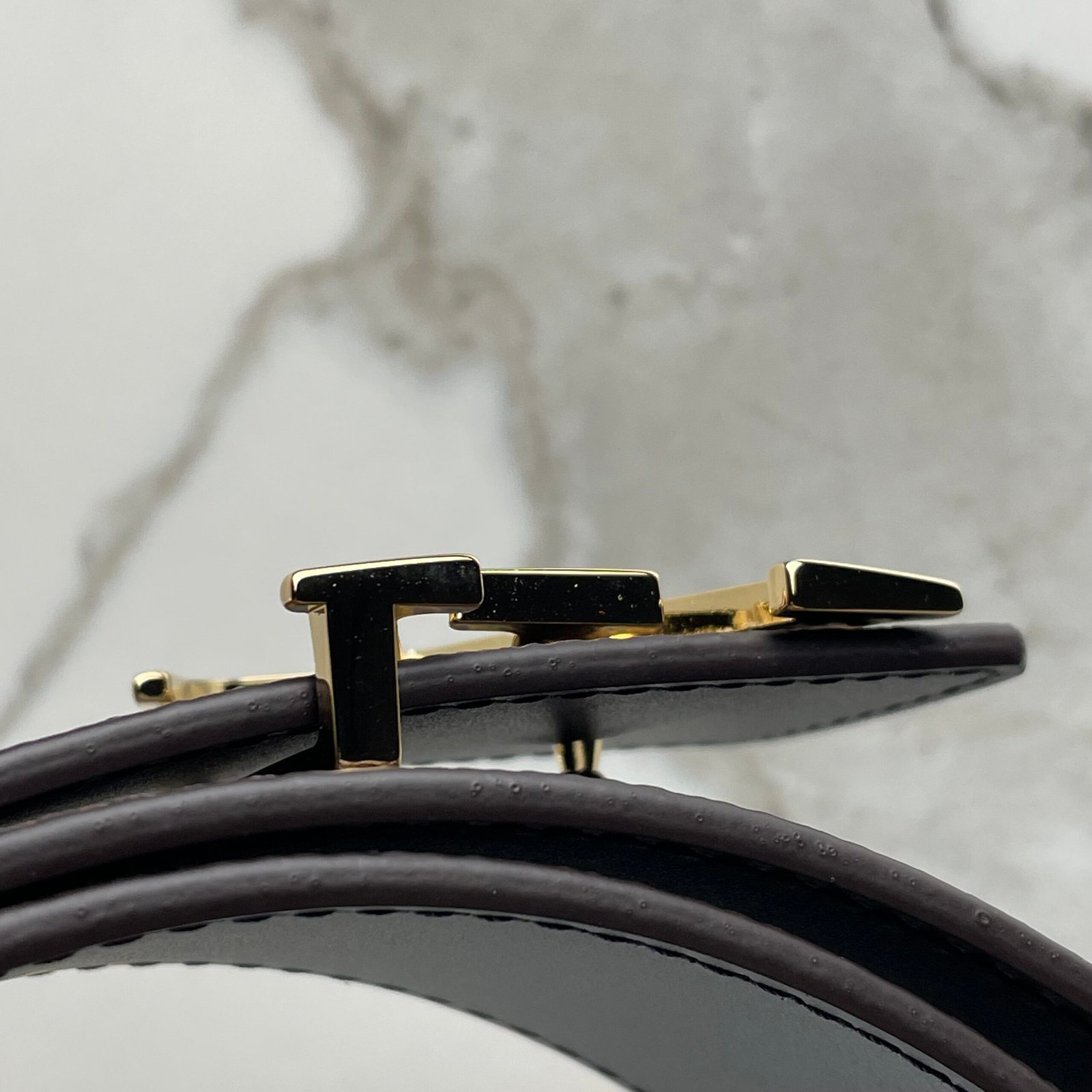 LOUIS VUITTON Ceinture LV Initiales 40 mm Réversible – Image 10