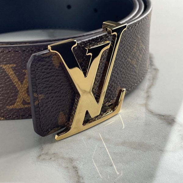 LOUIS VUITTON Ceinture LV Initiales 40 mm Réversible – Image 5