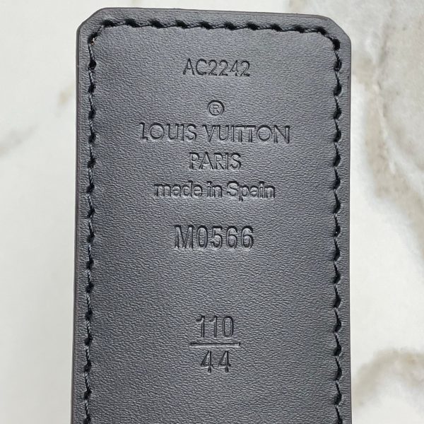 LOUIS VUITTON Ceinture LV Initiales 40 mm Réversible – Image 6