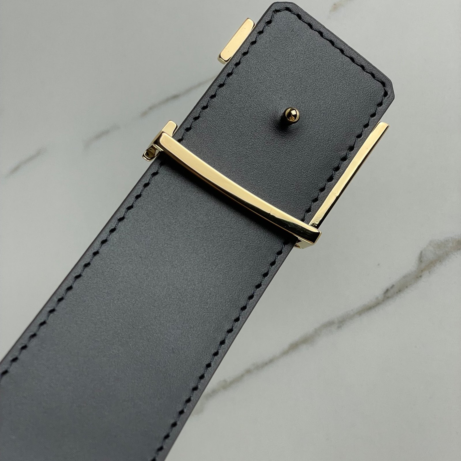 LOUIS VUITTON Ceinture LV Initiales 40 mm Réversible – Image 12