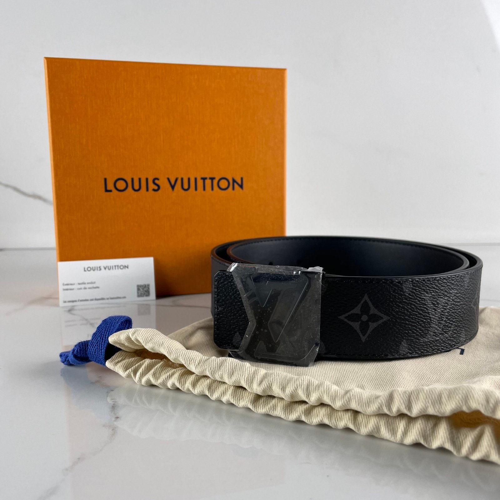 LOUIS VUITTON Ceinture Noir Mat LV Initiales 40mm – Image 2
