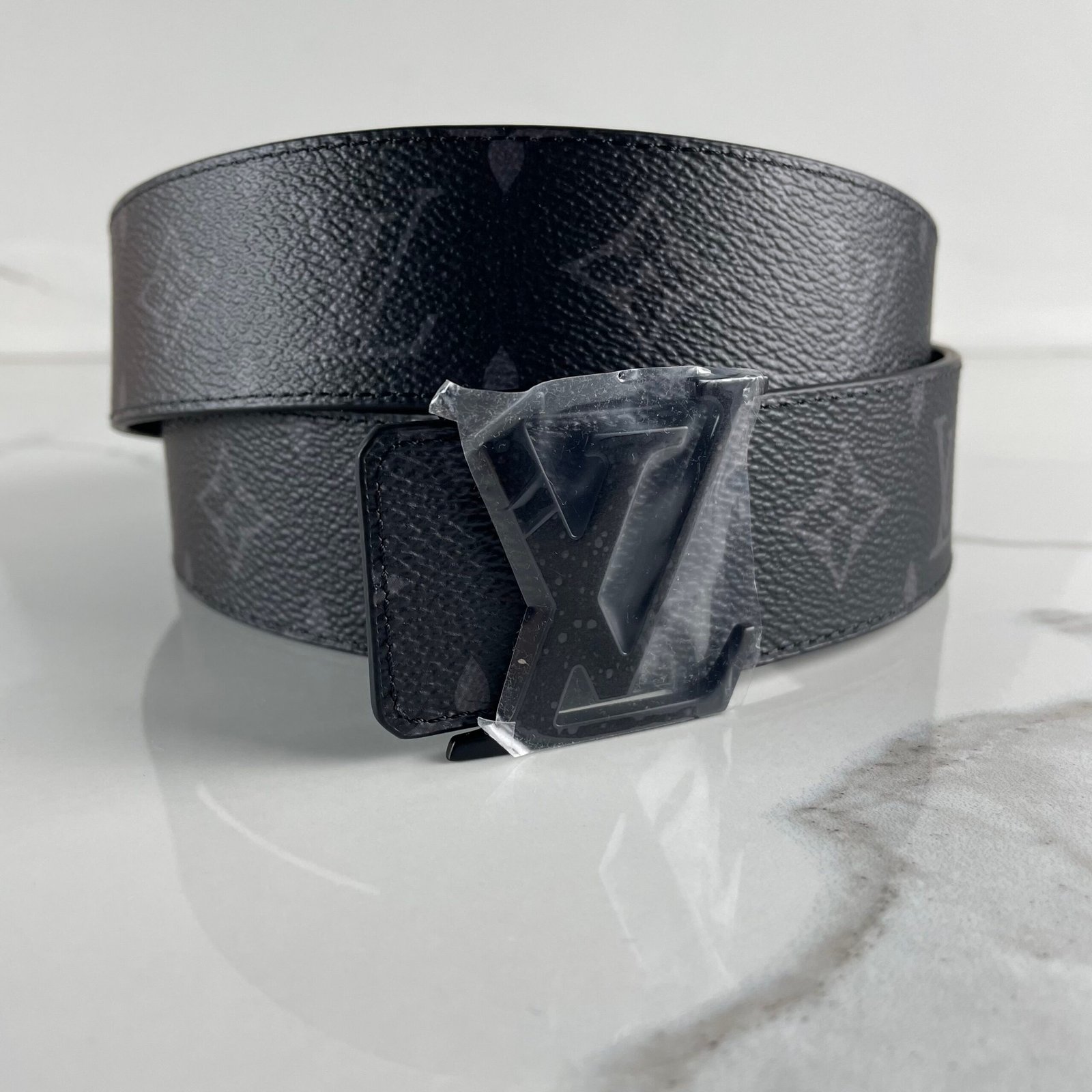 LOUIS VUITTON Ceinture Noir Mat LV Initiales 40mm – Image 4