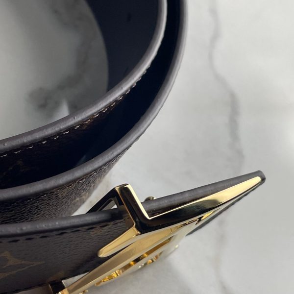 LOUIS VUITTON Ceinture LV Initiales 40 mm Réversible – Image 6