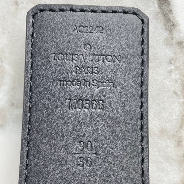LOUIS VUITTON Ceinture LV Initiales 40 mm Réversible – Image 3