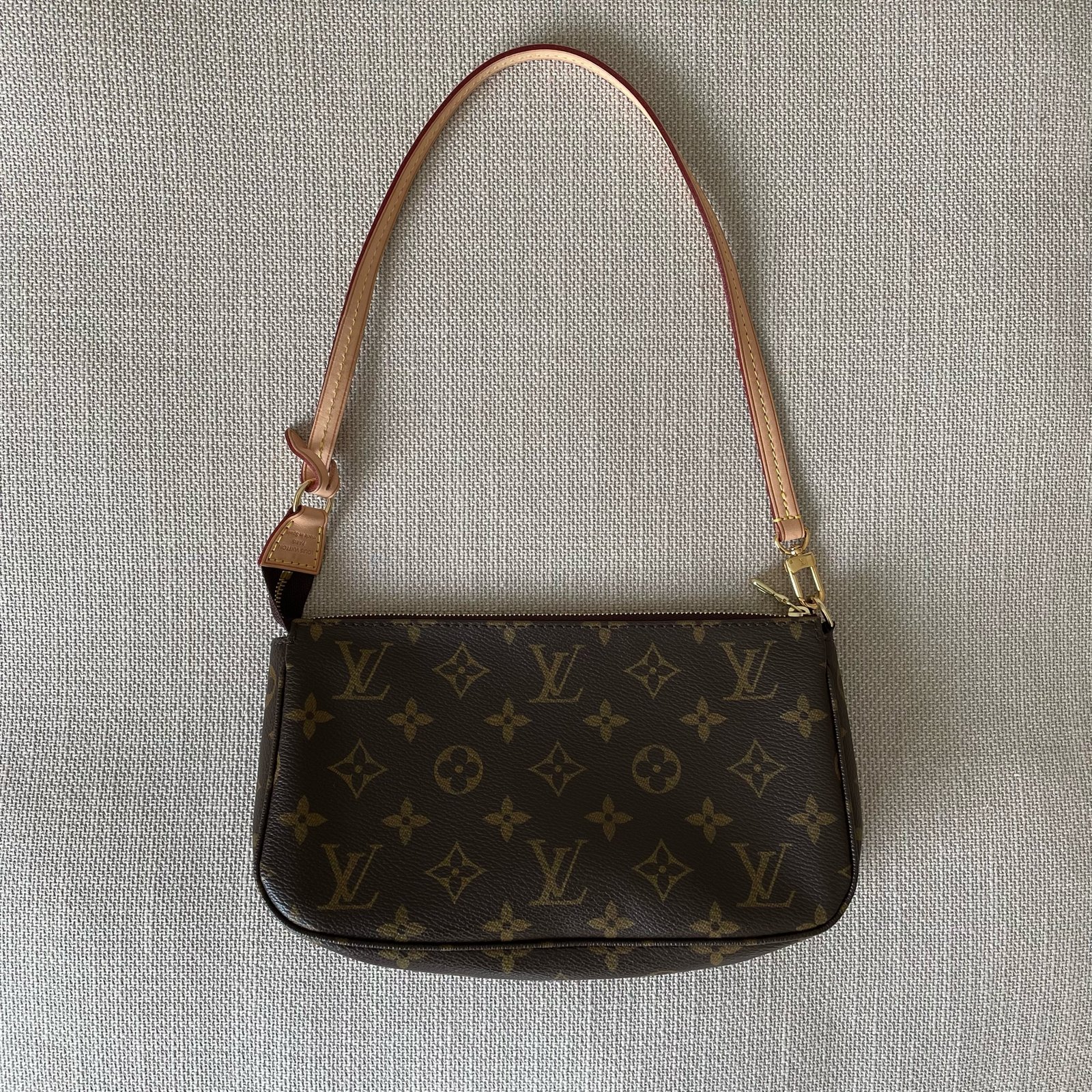 LOUIS VUITTON Pochette Accessoires NM – Image 3