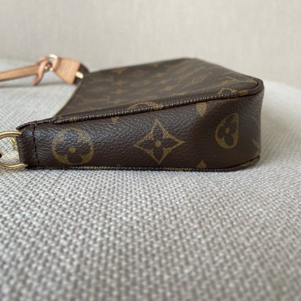 LOUIS VUITTON Pochette Accessoires NM – Image 4