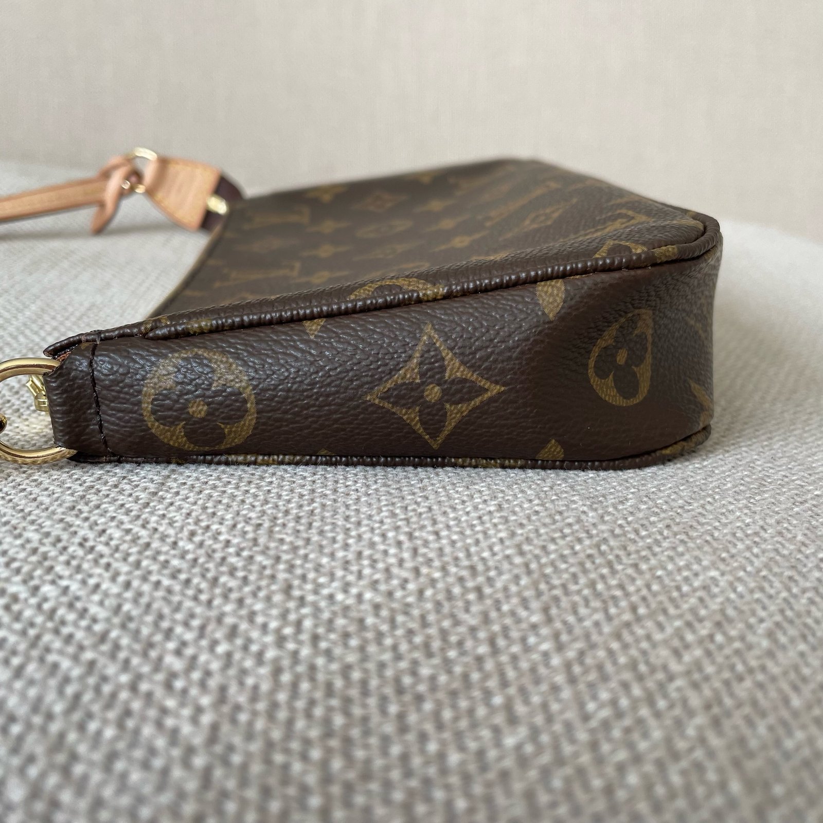 LOUIS VUITTON Pochette Accessoires NM – Image 4
