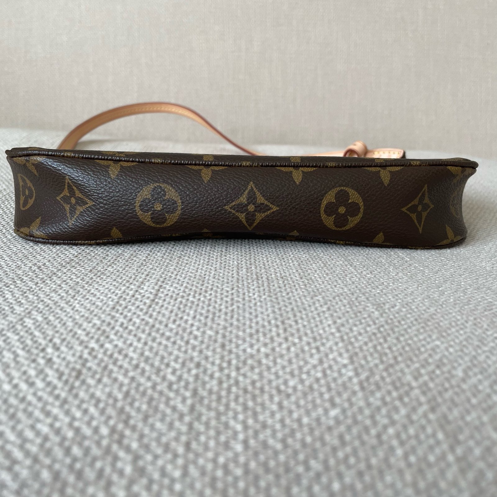 LOUIS VUITTON Pochette Accessoires NM – Image 5