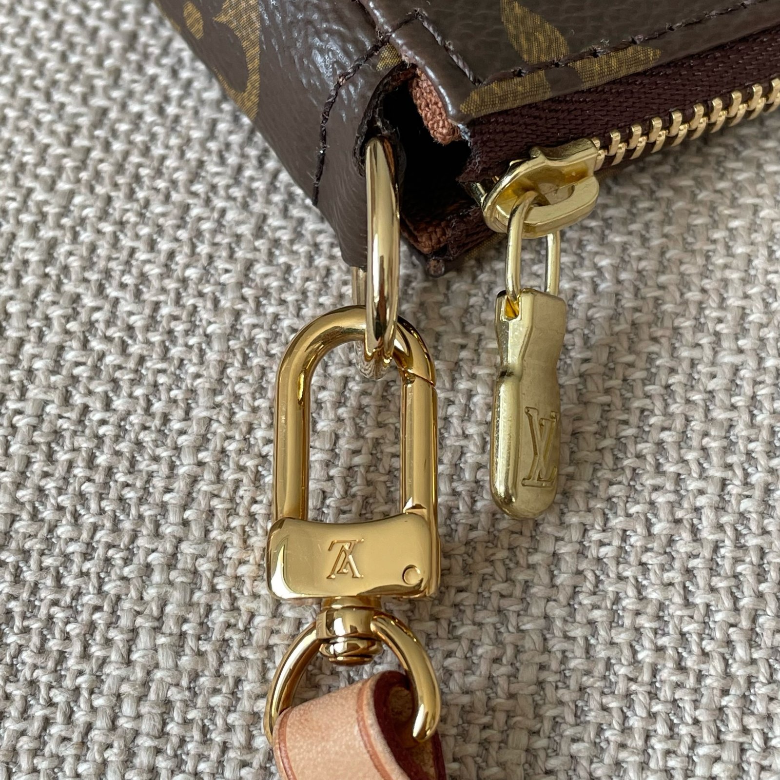 LOUIS VUITTON Pochette Accessoires NM – Image 11