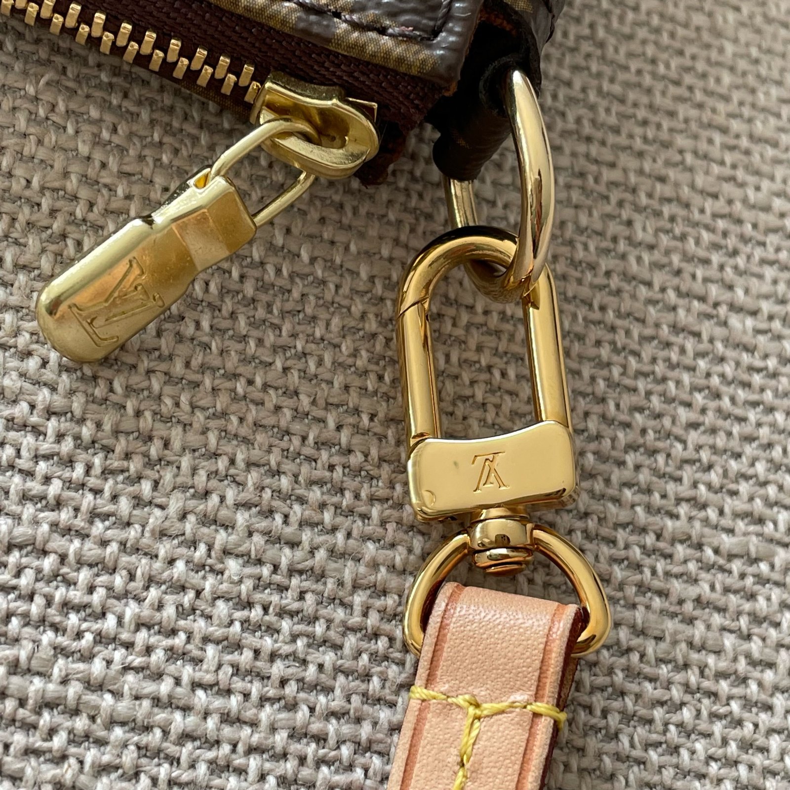 LOUIS VUITTON Pochette Accessoires NM – Image 12
