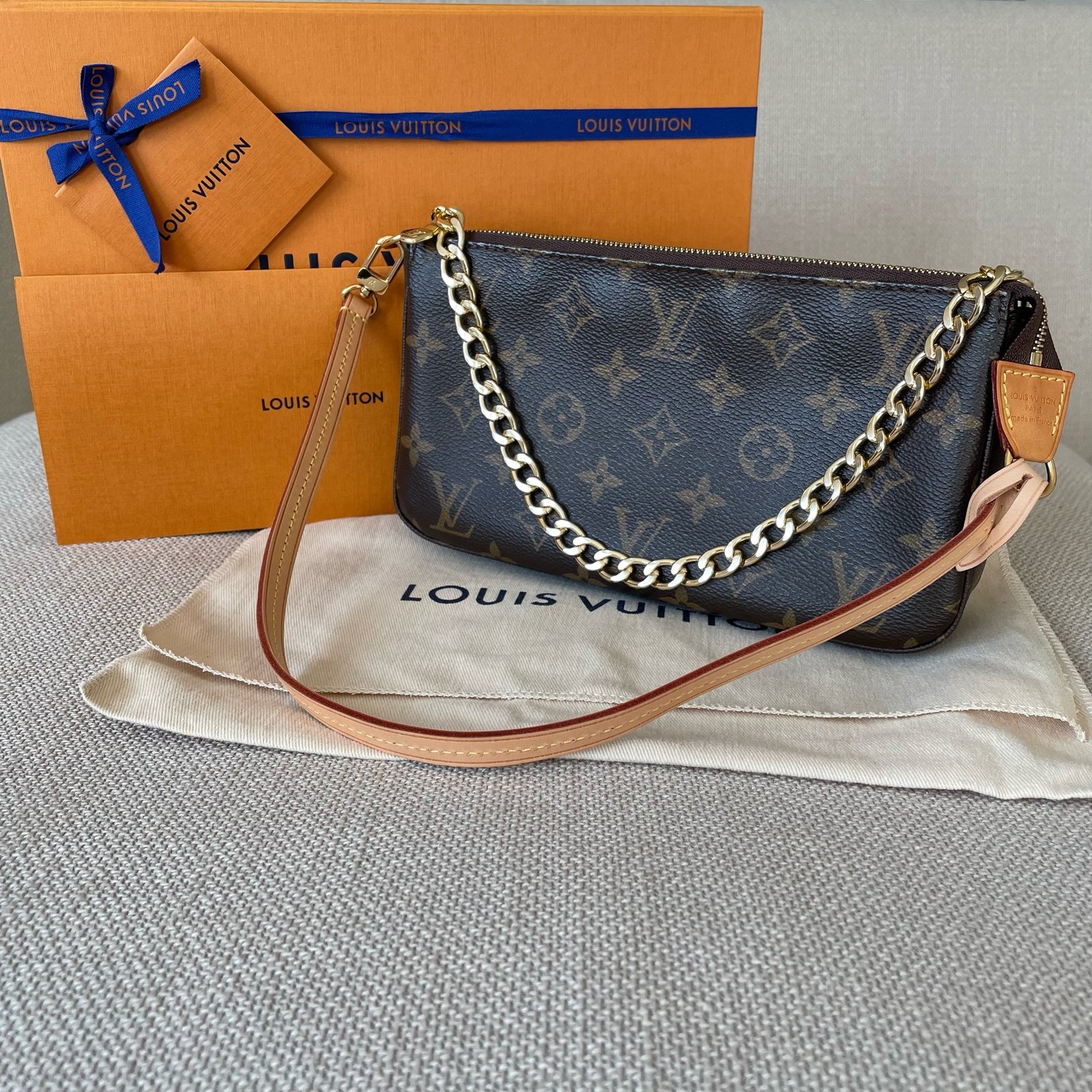 LOUIS VUITTON Pochette Accessoires NM – Image 2