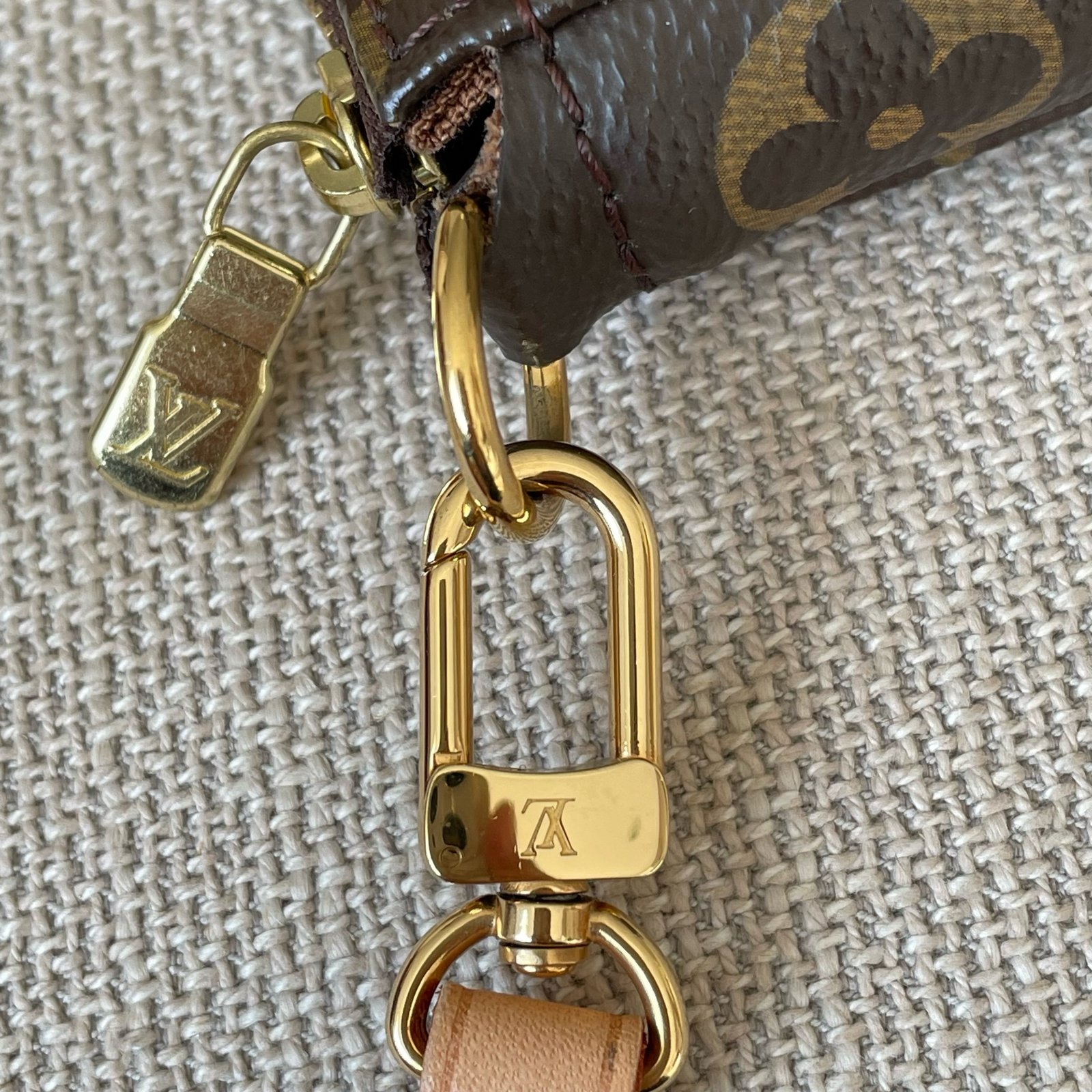 LOUIS VUITTON Pochette Accessoires NM – Image 17