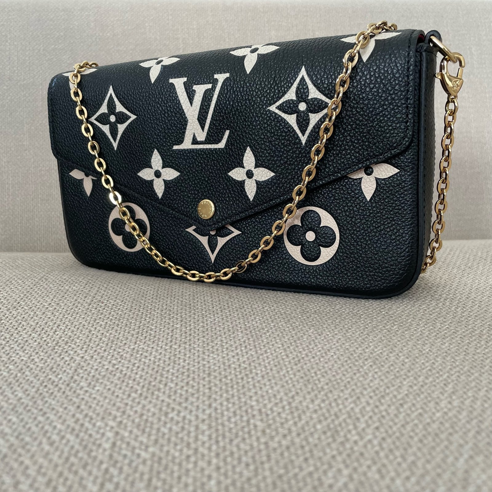 LOUIS VUITTON Pochette Félicie