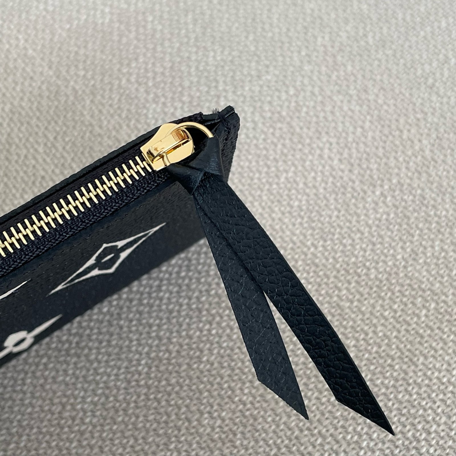 LOUIS VUITTON Pochette Félicie – Image 17