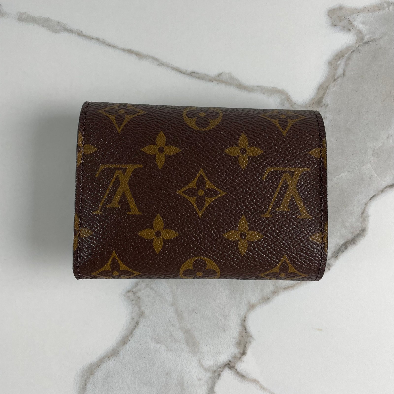 LOUIS VUITTON Victorine Wallet – Image 2