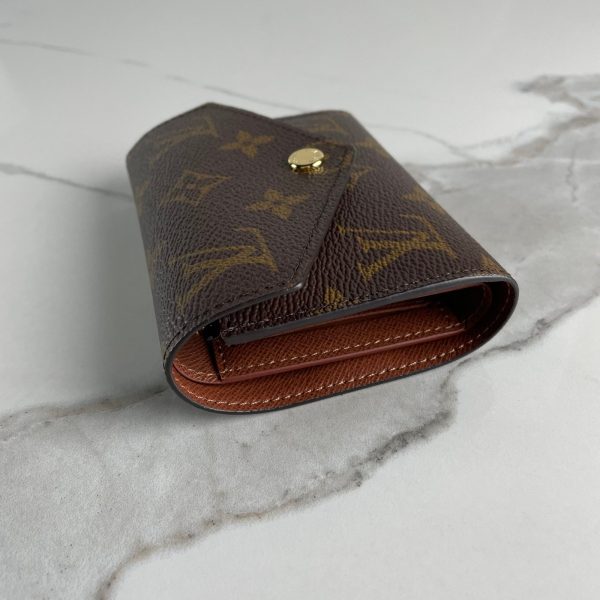 LOUIS VUITTON Victorine Wallet – Image 5