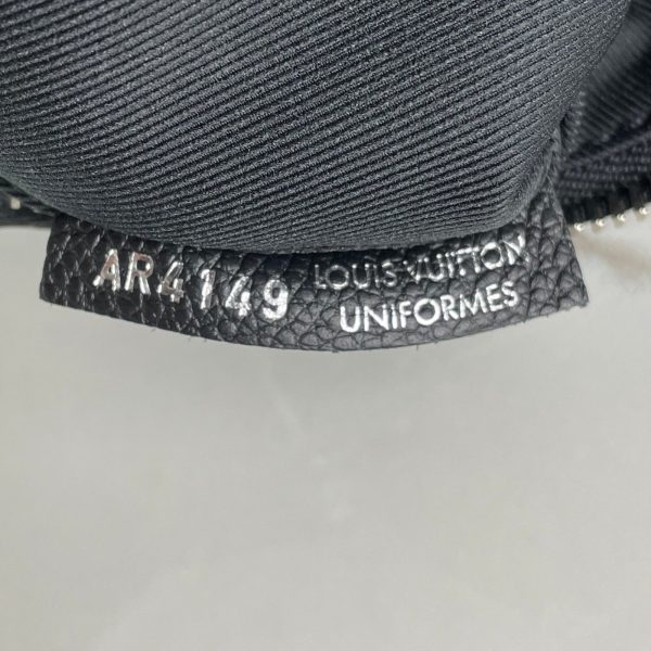 LOUIS VUITTON Pochette Pallas BB – Image 15