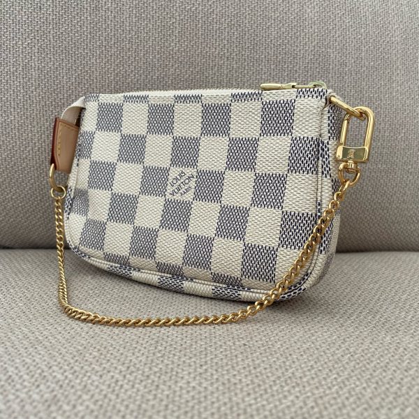 LOUIS VUITTON Pochette Accessoires Mini