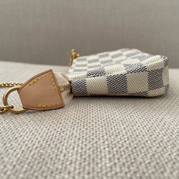 LOUIS VUITTON Pochette Accessoires Mini – Image 5