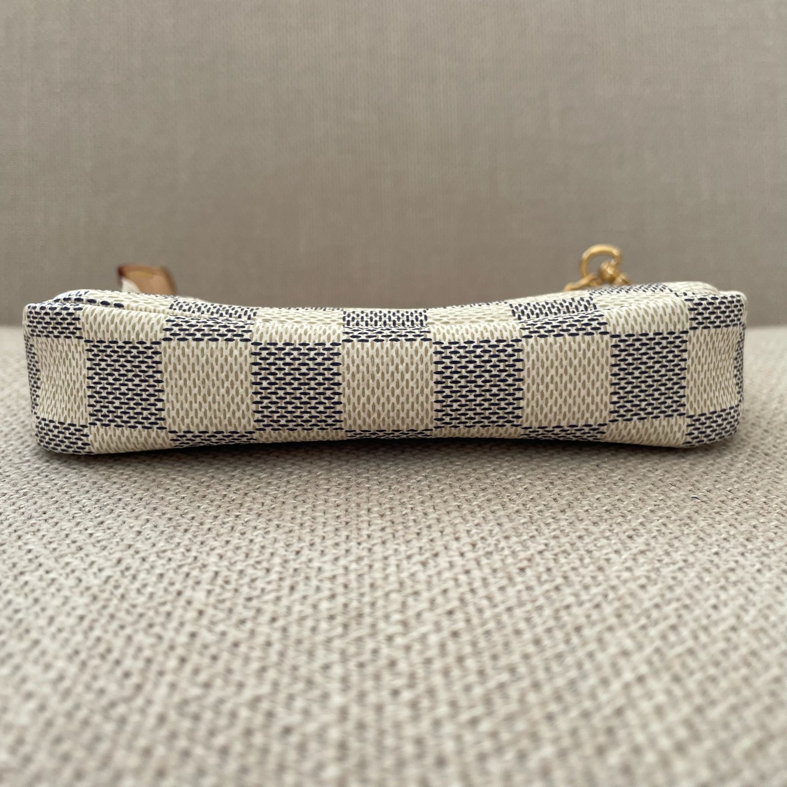 LOUIS VUITTON Pochette Accessoires Mini – Image 6
