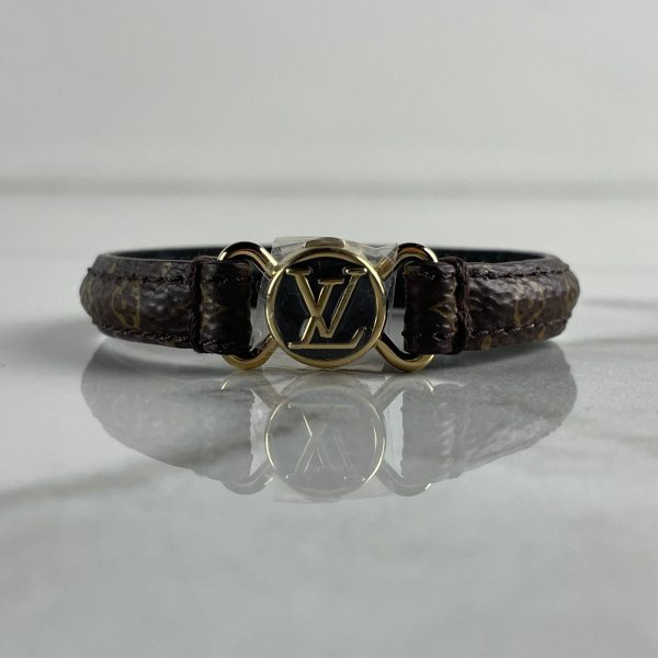 LOUIS VUITTON Bracelet LV Clic It