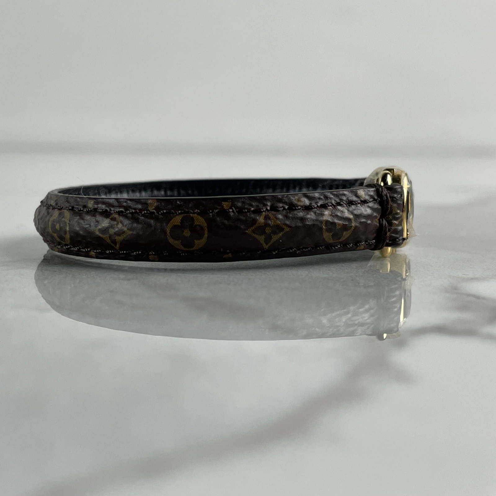 LOUIS VUITTON Bracelet LV Clic It – Image 13