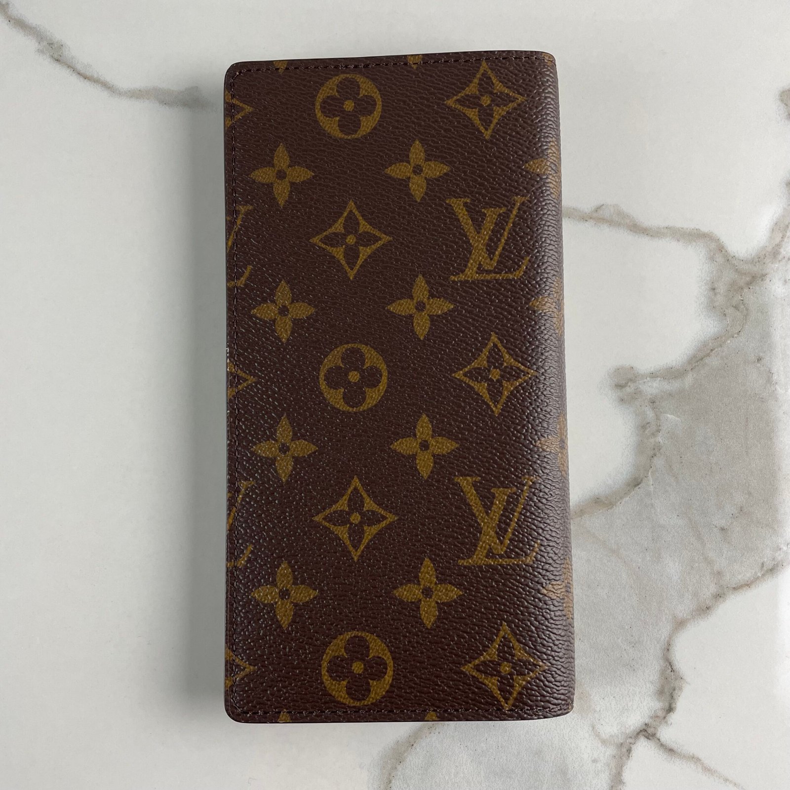 LOUIS VUITTON Brazza Wallet – Image 3