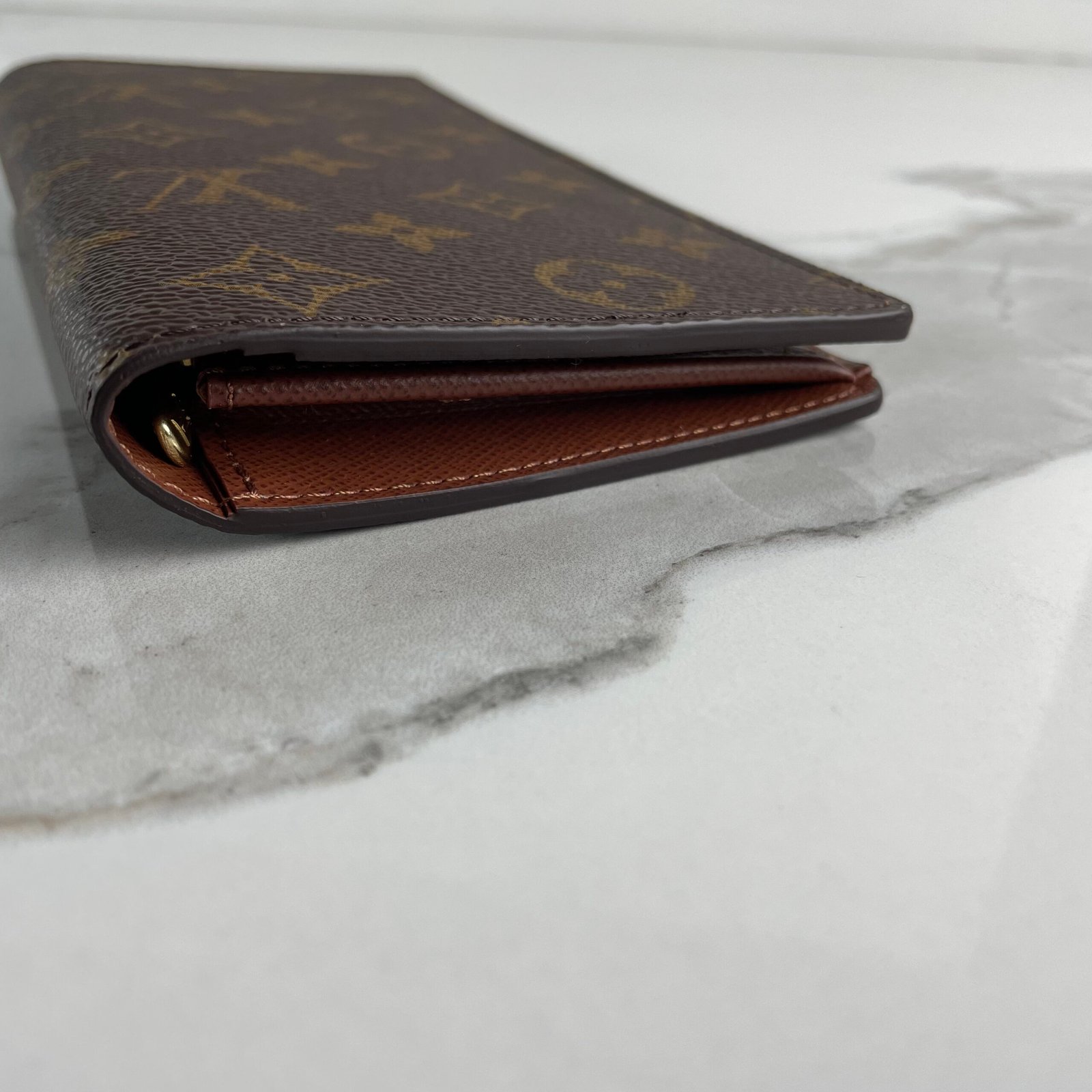 LOUIS VUITTON Brazza Wallet – Image 6