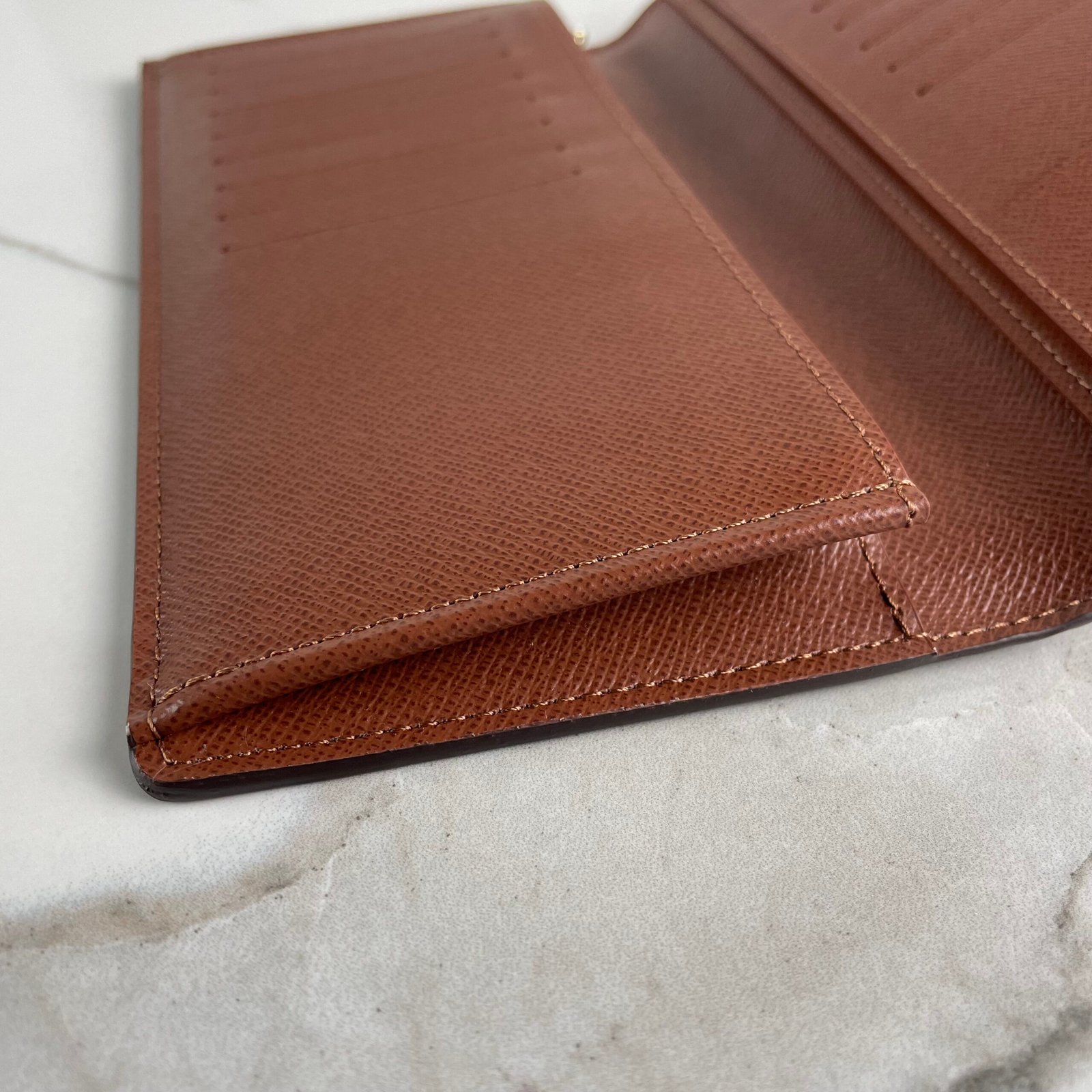 LOUIS VUITTON Brazza Wallet – Image 10
